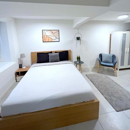 The Hidden Studio; Comfy & Close To The Lake Lugano Bagian luar foto