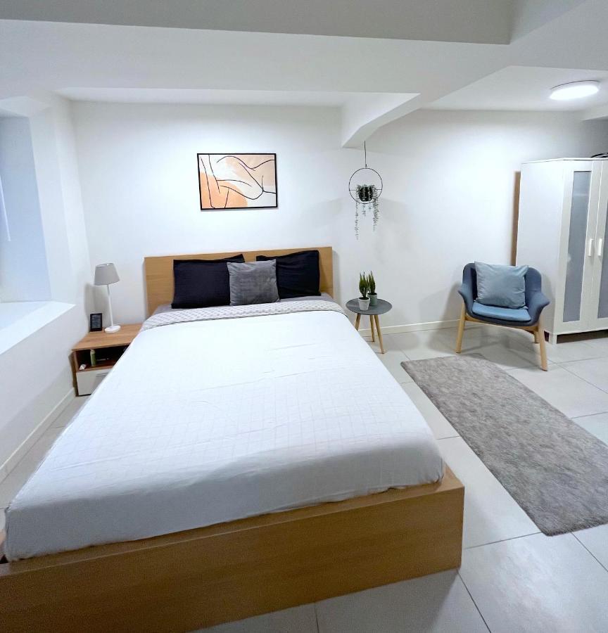 The Hidden Studio; Comfy & Close To The Lake Lugano Bagian luar foto