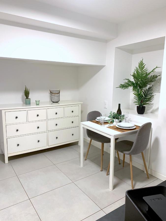 The Hidden Studio; Comfy & Close To The Lake Lugano Bagian luar foto