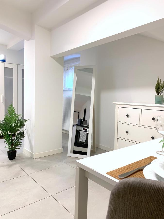 The Hidden Studio; Comfy & Close To The Lake Lugano Bagian luar foto